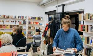 Mudlum at Raamatupood Puänt bookstore