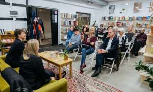 Mudlum at Raamatupood Puänt bookstore